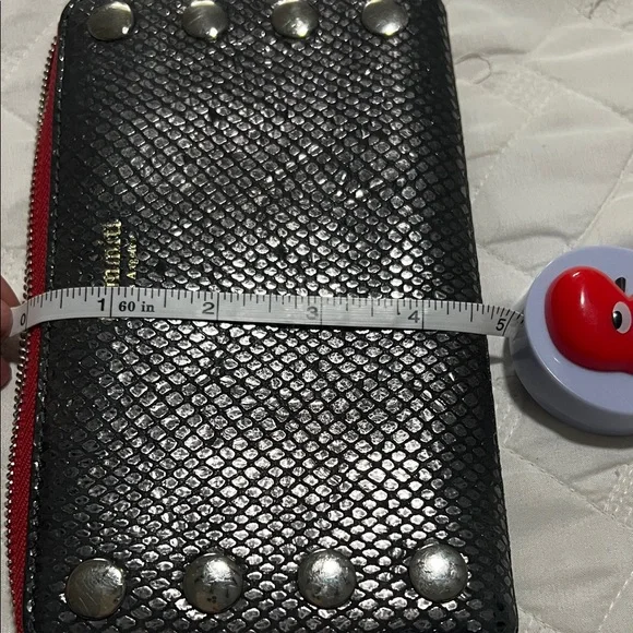 Hammitt Black and Silver Textured Wallet - Picture 9 of 9